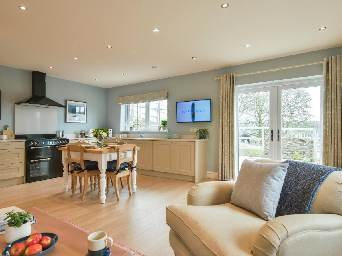 Walton House Cottage Чапъл ан ле Фрит Екстериор снимка