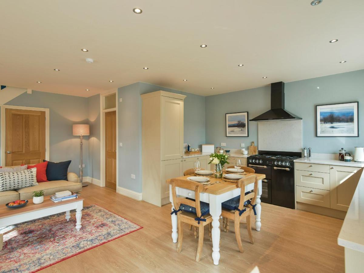 Walton House Cottage Чапъл ан ле Фрит Екстериор снимка