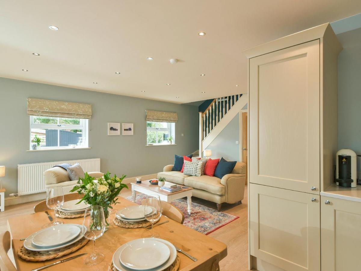 Walton House Cottage Чапъл ан ле Фрит Екстериор снимка