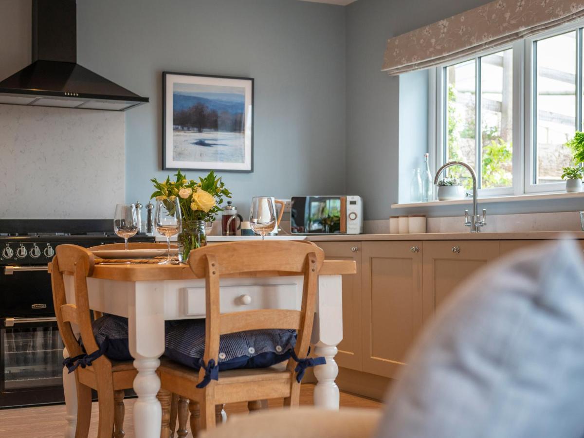 Walton House Cottage Чапъл ан ле Фрит Екстериор снимка